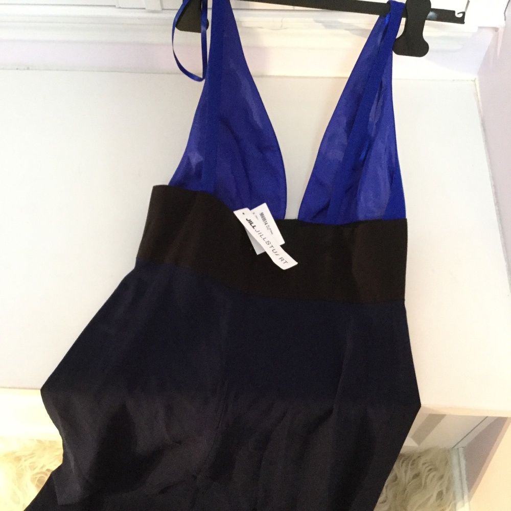 JILL JILL STUART Deep V-Neck Sleeveless Dress - Picture 4 of 6